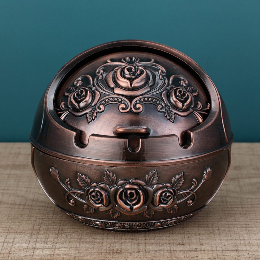 Retro Metal Ashtray With Lid D - Office Table Accessories Unique recension och pris